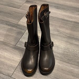 Veronica Flex Short Frye Dark Leather Boots with Buckle